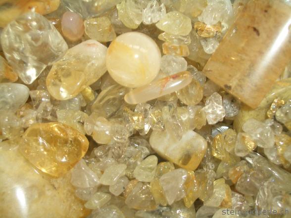 Schöne gelbe Schmucksteine